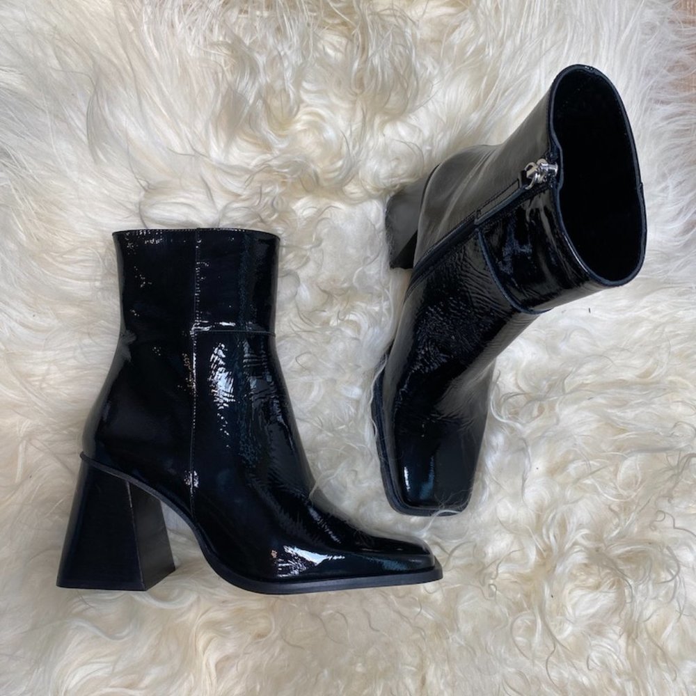 Alohas Black Booties - Picture 2 of 4